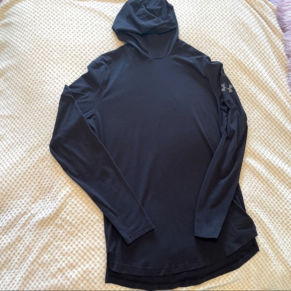 Under Armour Heat Gear All Black Long Sleeve Shirt - Picture 1 of 5